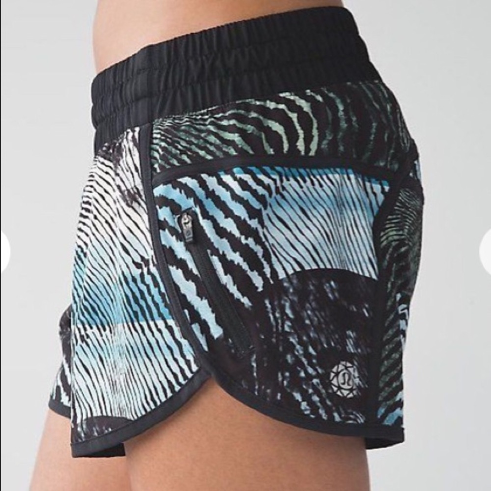 Tracker short III size 10